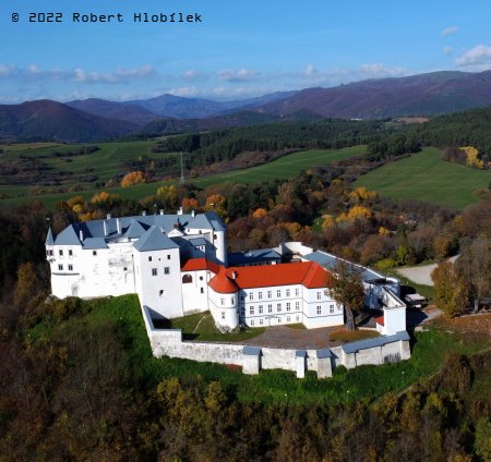 Ľupčiansky hrad z dronu