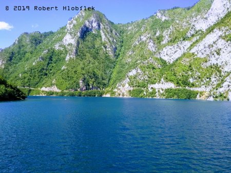 Černá Hora, přehrada Mratinje na řece Piva