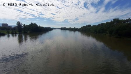Řeka Váh v Trenčíně