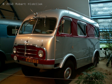Tatra 805 vyrobená pro cestu Ing. Hanzelky a Zikmunda do Asie