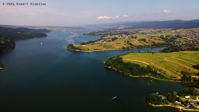 Czorsztyňské jezero na řece Dunajec