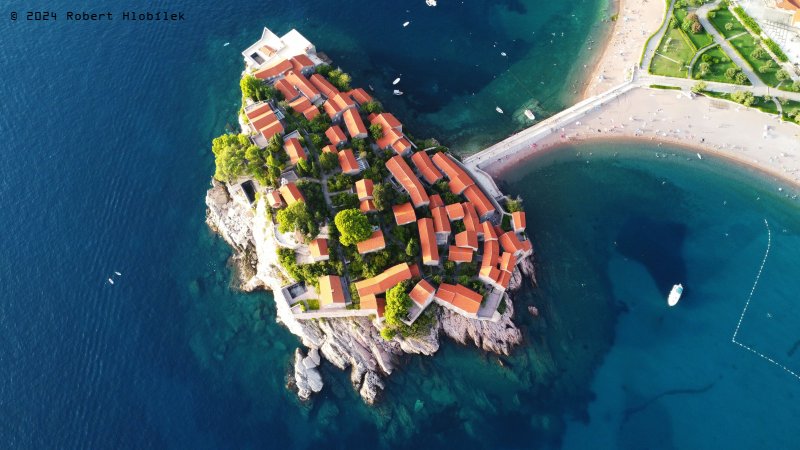 Sveti Stefan z dronu