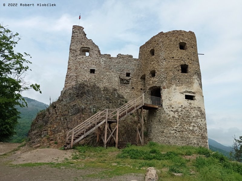 Zřícenina hradu Reviště