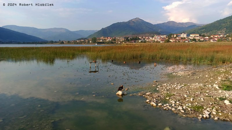 Jezero Plav a stejnojmenné město