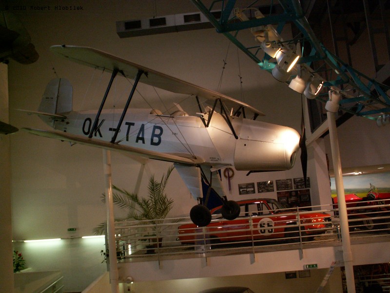 V muzeu jsou i letecké exponáty